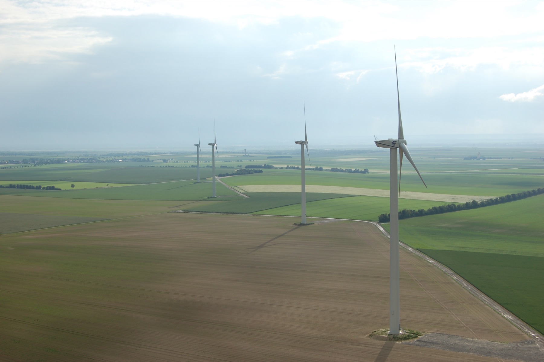 Wind turbines across the Champagne plain